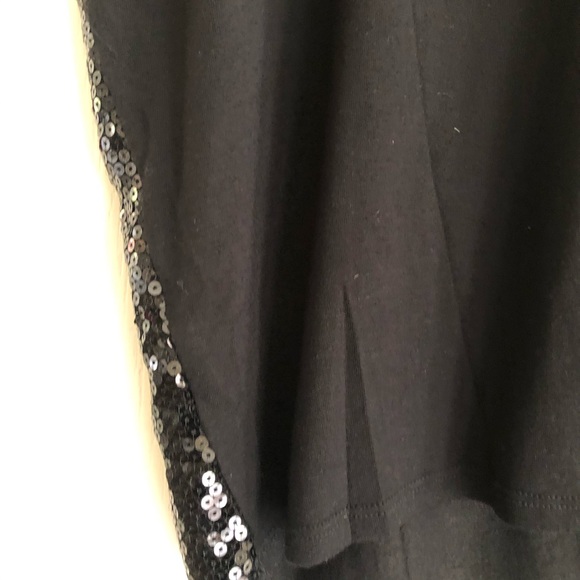Black sequin short sleeve top - Picture 8 of 9